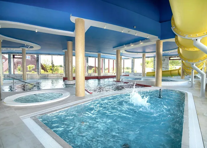 Hotel Grand Maxim Wellness & *