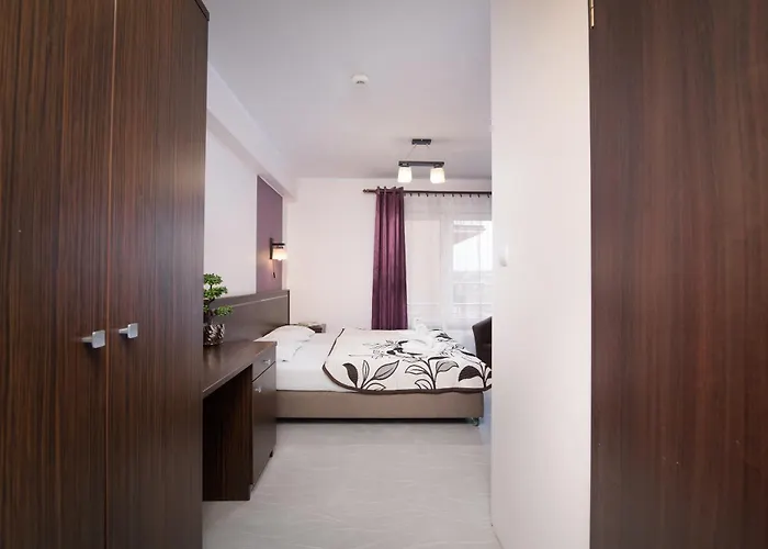 Grand Maxim Wellness & *